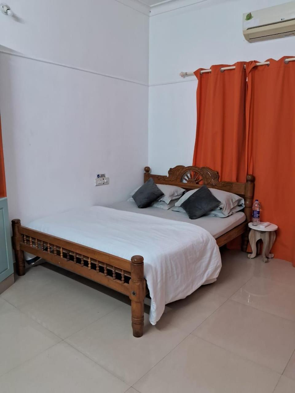 Orange Valley Homestay Thiruvananthapuram Exterior photo